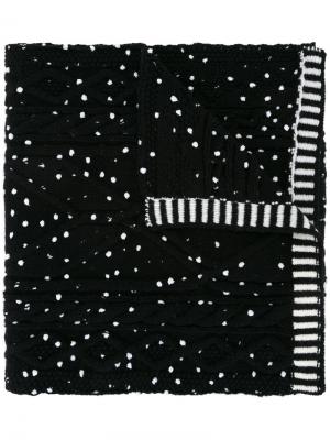 Вязаный шарф с узором из помпонов COOHEM. Цвет: чёрный