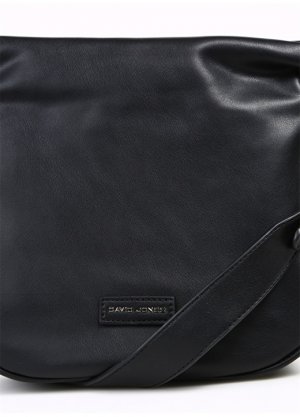 Черная женская сумка через плечо David Jones
