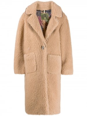 Пальто на пуговицах Alessandra Chamonix. Цвет: коричневый
