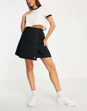 Черная плиссированная теннисная юбка Fred Perry