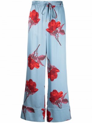 LAutre Chose шелковые брюки с цветочным принтом L'Autre. Цвет: синий