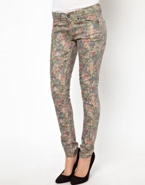 Зауженные джинсы с цветочным принтом London Pepe Jeans. Цвет: мульти