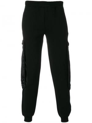 Спортивные брюки с накладными карманами Cottweiler. Цвет: чёрный