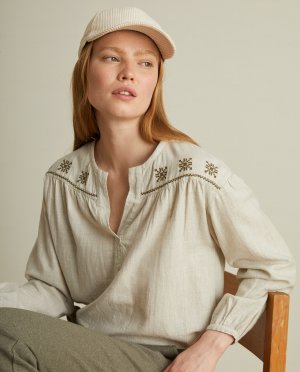 Женская рубашка с длинными рукавами и вышивкой Yerse