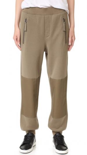 Спортивные брюки с нашивками на коленях Helmut Lang. Цвет: зеленый