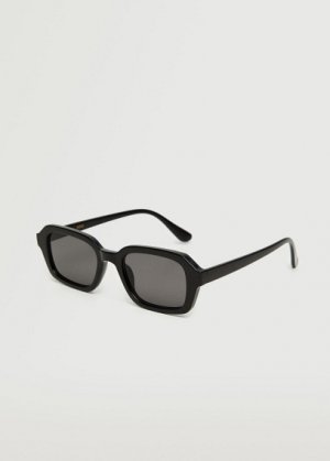 Солнцезащитные очки в пластиковой оправе - Cannes Mango. Цвет: черный