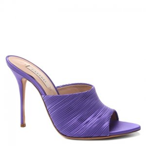 Женская обувь Casadei. Цвет: светло-фиолетовый