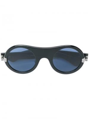 Солнцезащитные очки в округлой оправе Calvin Klein 205W39nyc. Цвет: черный