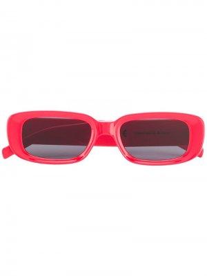 Солнцезащитные очки в прямоугольной оправе Retrosuperfuture. Цвет: красный