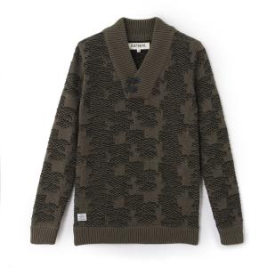 Пуловер из плотного трикотажа с шалевым воротником KAPORAL 5. Цвет: камуфляж