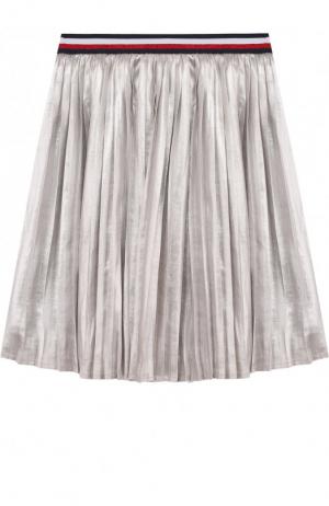 Плиссированная юбка с металлизированной отделкой и эластичным поясом Tommy Hilfiger. Цвет: серебряный