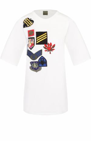 Удлиненная хлопковая футболка с нашивками Mr&Mrs Italy. Цвет: белый