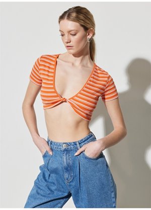Светло-оранжевая женская блузка с V-образным вырезом Wrangler