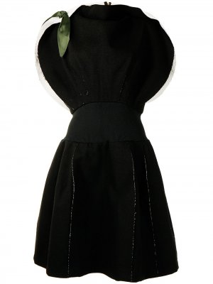Расклешенное платье с вырезом халтер Toga. Цвет: черный
