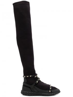 Высокие сапоги с эластичным носком Valentino. Цвет: черный