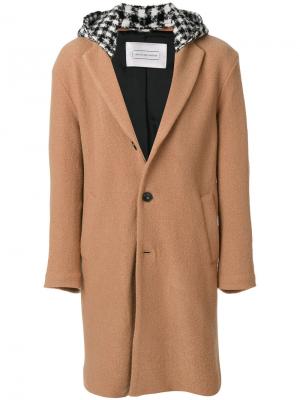 Пальто с контрастным капюшоном Route Des Garden. Цвет: коричневый