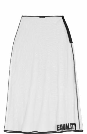 Прозрачная юбка-миди Versace. Цвет: бесцветный