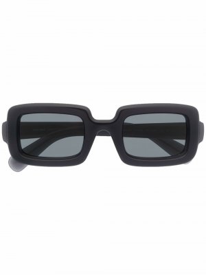 Солнцезащитные очки в квадратной оправе Miu Eyewear. Цвет: черный