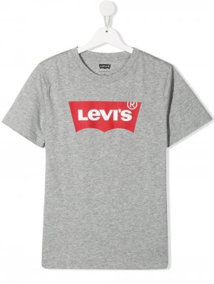 Levis Kids футболка с логотипом Levi's. Цвет: серый