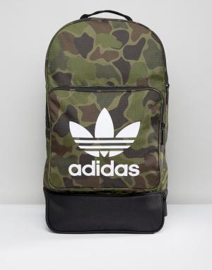 Камуфляжная сумка-кошелек на пояс BK7211 adidas Originals. Цвет: мульти