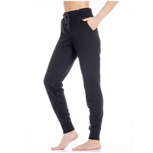 Женские черные штаны джоггеры в спортивном стиле 0929 footer 01, размер 44, цвет Черный Oxouno. Цвет: черный