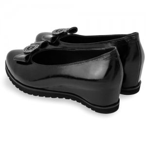 Туфли женские кожаные лаковые 39 размер Guero. Цвет: черный