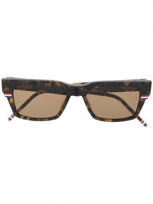 Солнцезащитные очки в прямоугольной оправе Thom Browne Eyewear. Цвет: коричневый