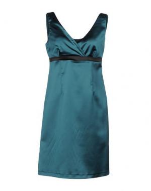 Короткое платье FRANCESCA FERRANTE. Цвет: зеленый