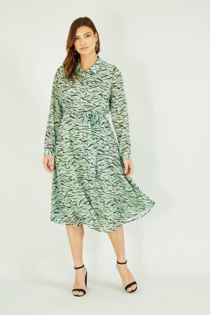 Зеленое платье-рубашка миди с длинным рукавом и зебровым принтом , зеленый Yumi