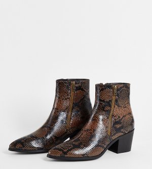 Ботинки челси из искусственной змеиной кожи на каблуке с острым носком -Коричневый цвет ASOS DESIGN