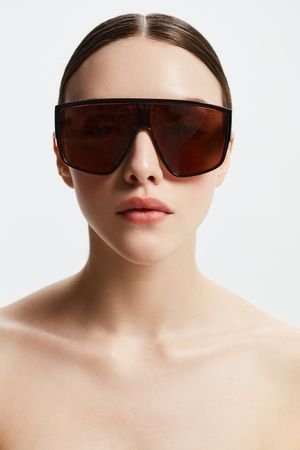 Массивные солнцезащитные очки LOVE REPUBLIC