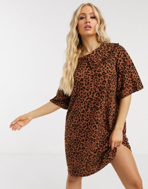 Платье-футболка мини с воротником в стиле oversized и леопардовым принтом -Коричневый ASOS DESIGN