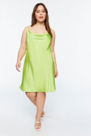 Атласное платье-комбинация больших размеров с воротником-хомутом , зеленый Forever 21
