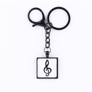 Брелок чёрный Скрипичный ключ на белом фоне с карабином, большим кольцом для ключей цепью и квадратным рисунком DARIFLY. Цвет: черный/белый
