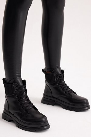 Женские черные кожаные удобные ботинки на шнуровке TONNY BLACK