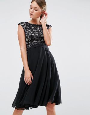 Приталенное платье миди с кружевным топом Elise Ryan. Цвет: черный