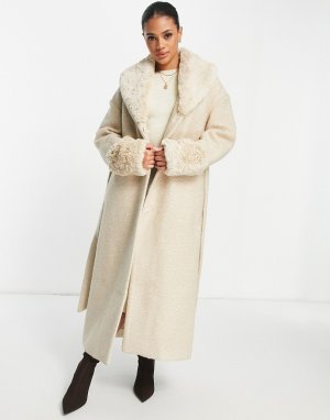 Бежевое пальто с воротником и манжетами из искусственного меха поясом -Светло-бежевый цвет NA-KD
