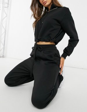 Черный комплект из укороченного худи с молнией и джоггеров узкого кроя -Черный цвет Femme Luxe