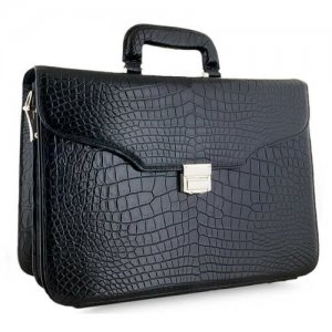 Элитный мужской портфель из натуральной кожи с живота крокодила Exotic Leather. Цвет: черный