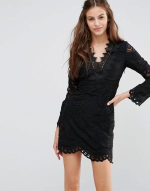 Кружевное платье мини с длинными рукавами Foxiedox. Цвет: черный