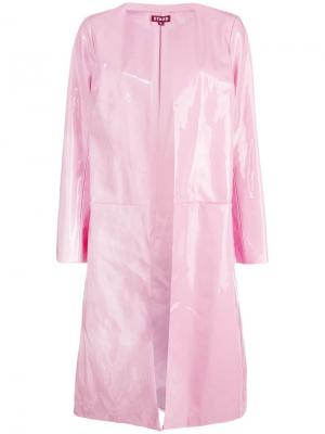 Длинное виниловое пальто Staud. Цвет: розовый и фиолетовый
