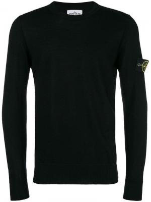 Легкий свитер с заплаткой логотипом Stone Island. Цвет: черный