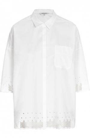 Блуза прямого кроя с перфорацией и удлиненным рукавом Gerard Darel. Цвет: белый