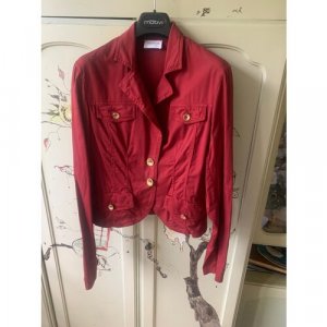 Пиджак красный, размер 44, отличное состояние Motivi. Цвет: красный