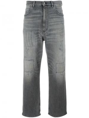 Рваные джинсы-бойфренды Golden Goose Deluxe Brand. Цвет: серый