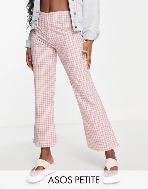 Розовые повседневные расклешенные брюки в клетку ASOS DESIGN Petite