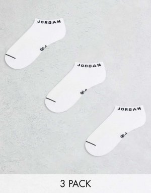 Три пары белых носков до щиколотки Jordan